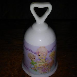 Precious Moments "Grandma" Bell, 2004